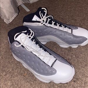 men’s size 9 jordan 13 only been worn once